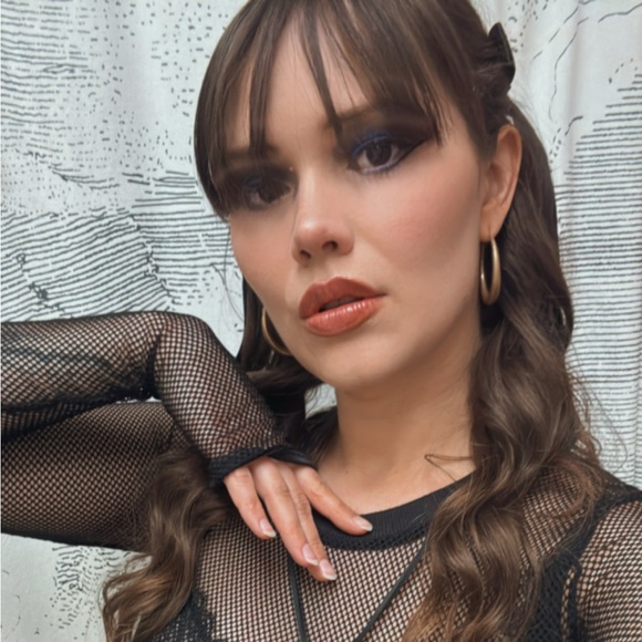 Meet your Posher, Kelly Mackenzie - Picture 1 of 4